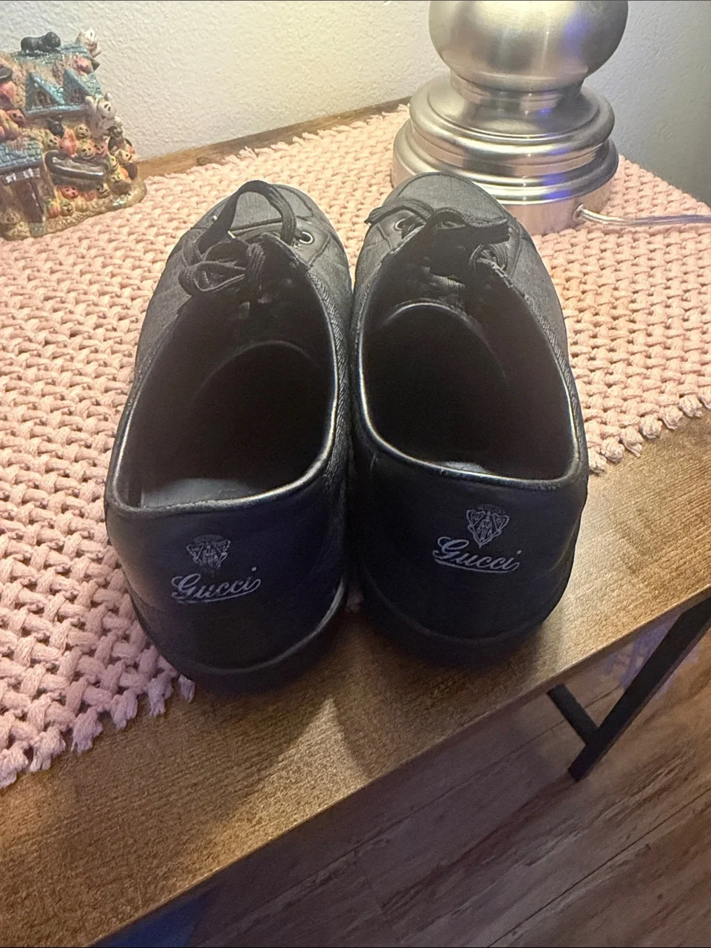 Gucci Black Low-Top Logo-Detail Sneaker